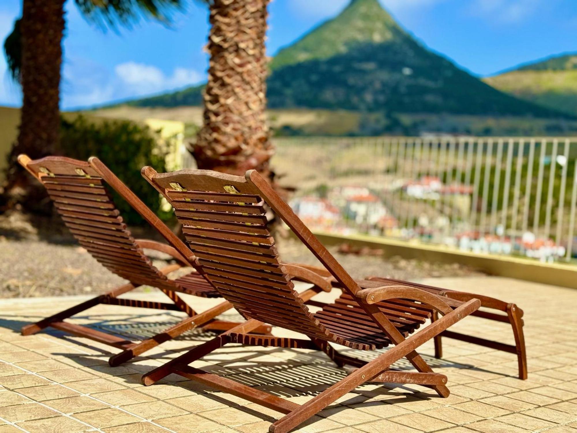 Profetas Guesthouse Porto Santo Exteriör bild