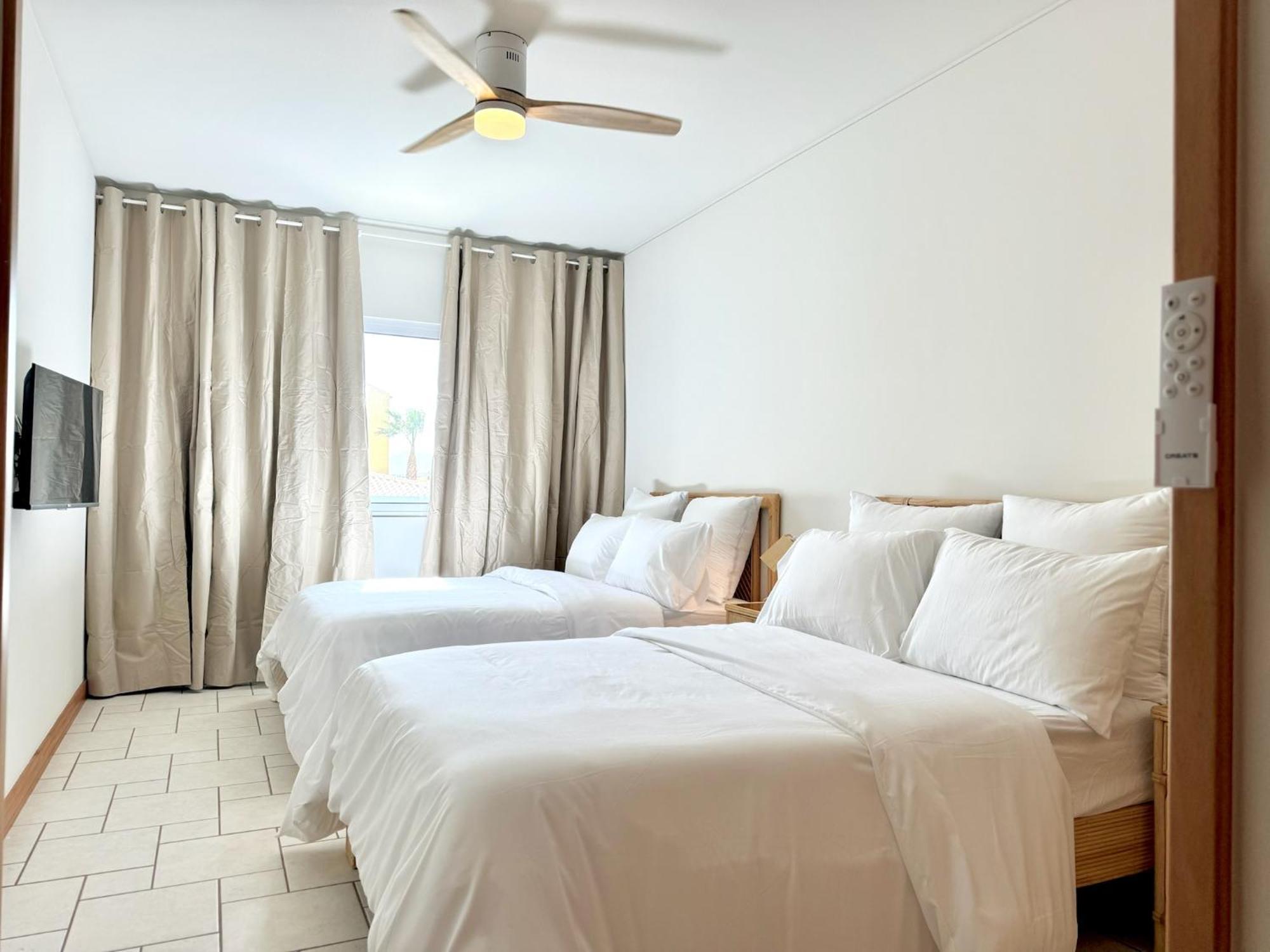 Profetas Guesthouse Porto Santo Exteriör bild
