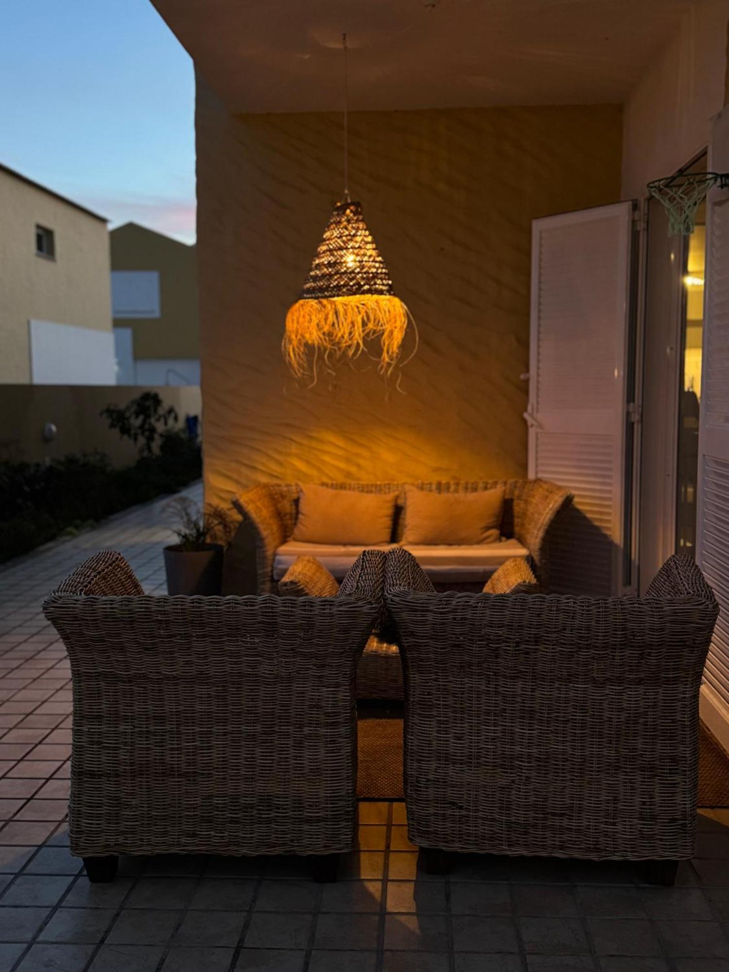 Profetas Guesthouse Porto Santo Exteriör bild